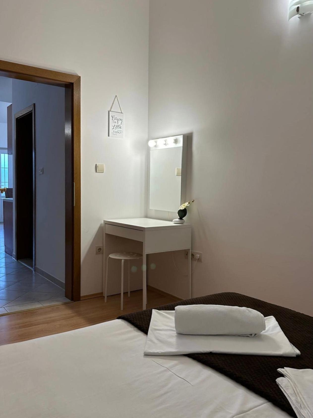 Apartmani Samec نوفاليا المظهر الخارجي الصورة
