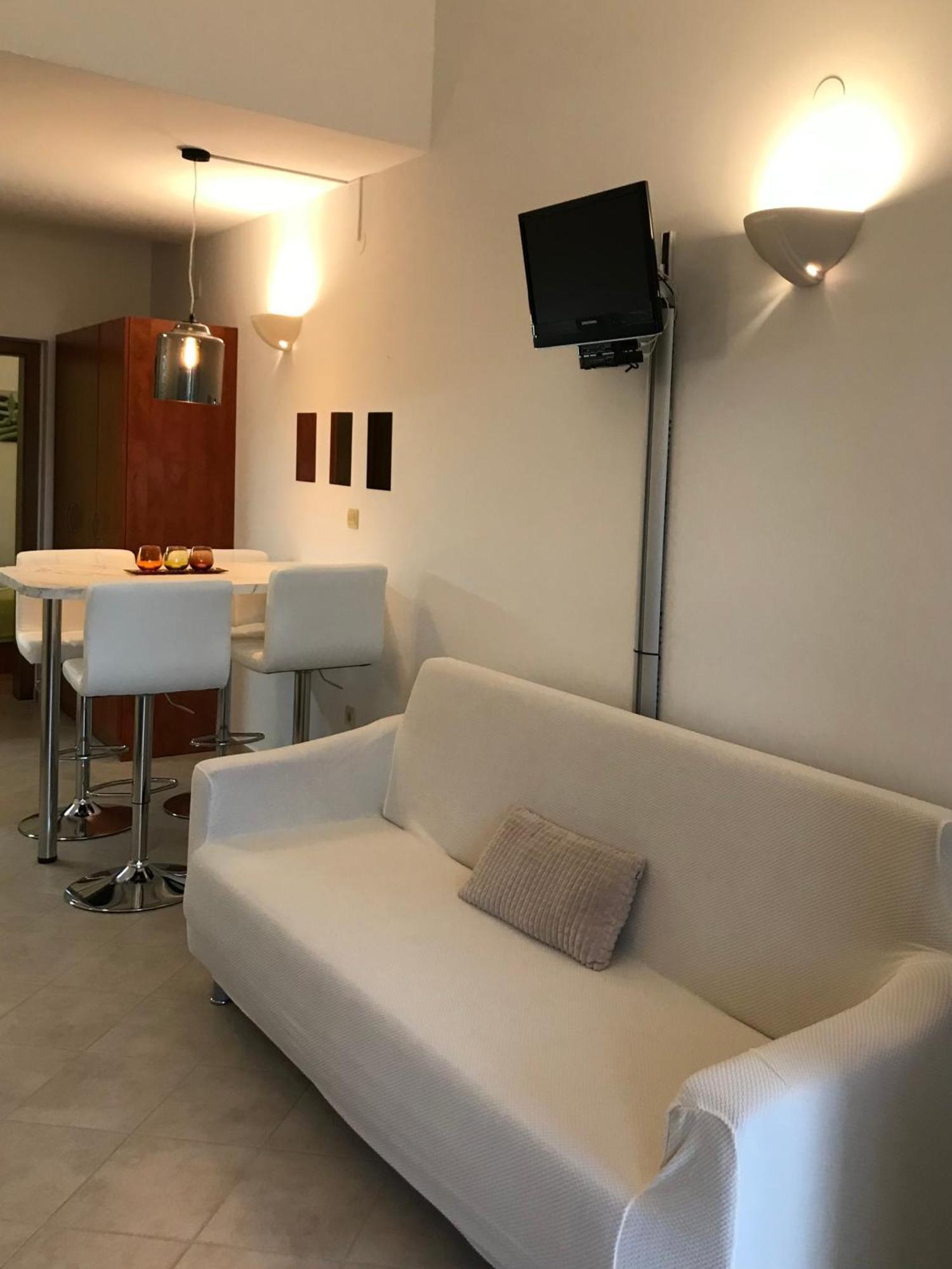 Apartmani Samec نوفاليا المظهر الخارجي الصورة